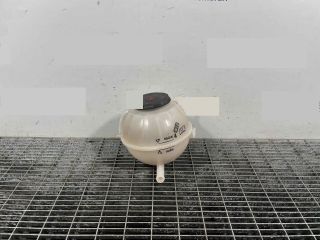 bontott SKODA FABIA III Kiegyenlítő Tartály