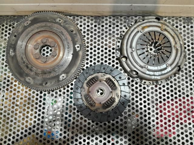 bontott SKODA FABIA III Kuplung Szett (Szerkezet, Tárcsa)