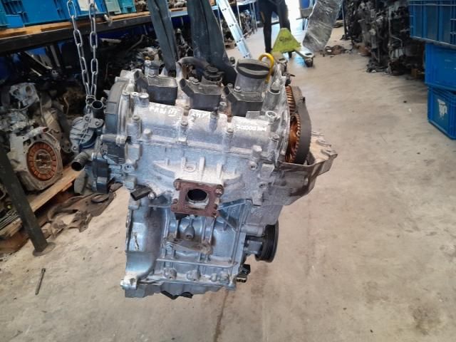 bontott SKODA FABIA III Motor (Fűzött blokk hengerfejjel)