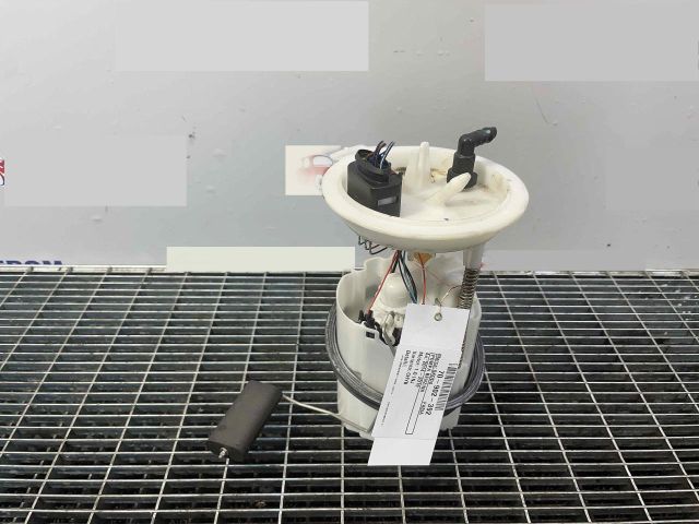 bontott SKODA FABIA III Üzemanyag Szivattyú