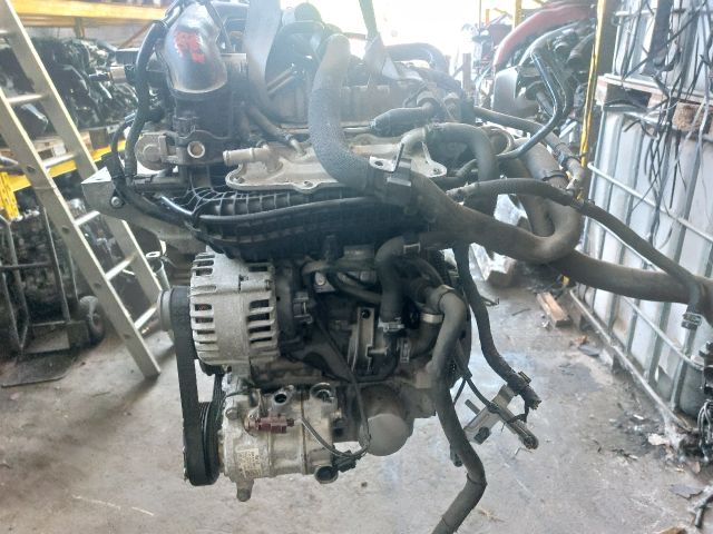 bontott SKODA FABIA III Komplett Motor (Segédberendezésekkel)