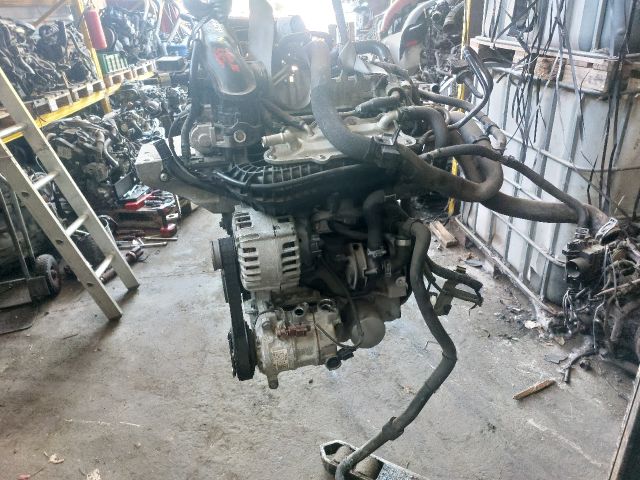 bontott SKODA FABIA III Komplett Motor (Segédberendezésekkel)