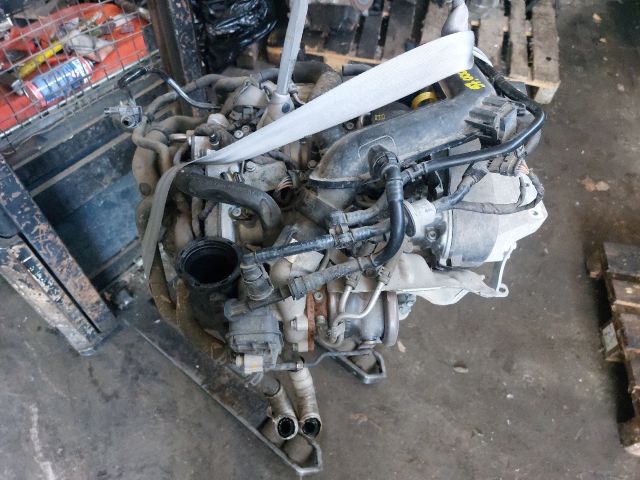 bontott SKODA FABIA III Komplett Motor (Segédberendezésekkel)