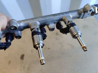 bontott SKODA FABIA III Porlasztó Sor / Híd