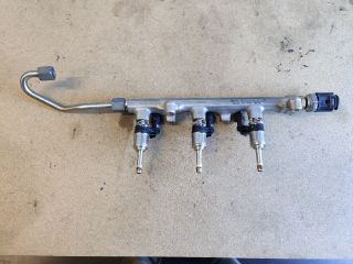 bontott SKODA FABIA III Porlasztó Sor / Híd