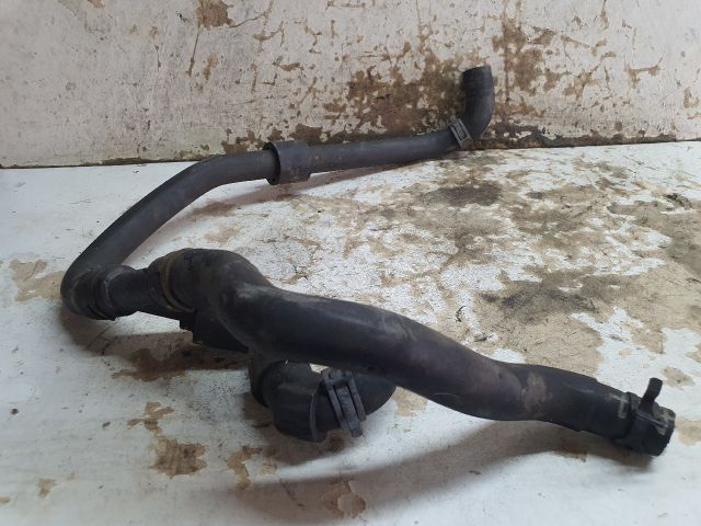 bontott SKODA FABIA III Vízcső