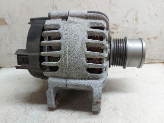 bontott SKODA FABIA III Generátor