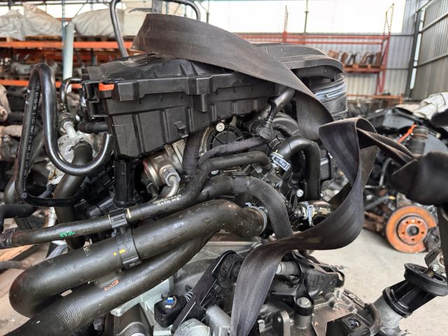 bontott SKODA FABIA III Motor (Fűzött blokk hengerfejjel)