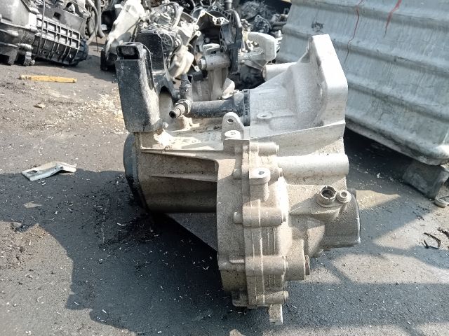 bontott SKODA FABIA III Váltó (Mechanikus)