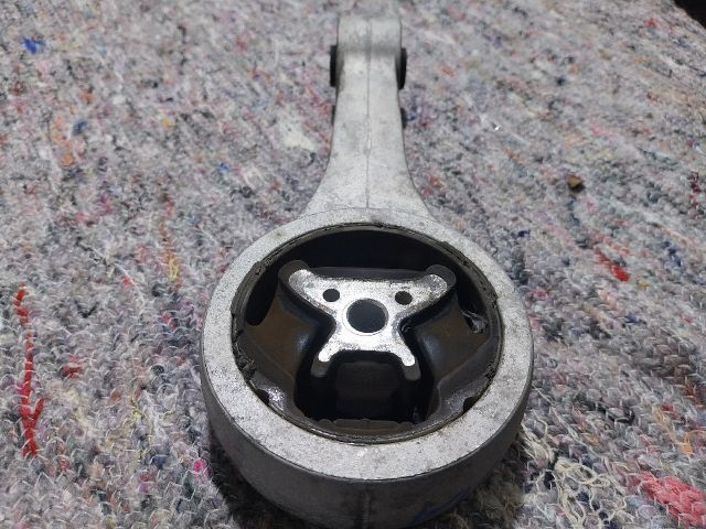 bontott SKODA FABIA III Váltó Tartó Bak (Pozíciófüggetlen)