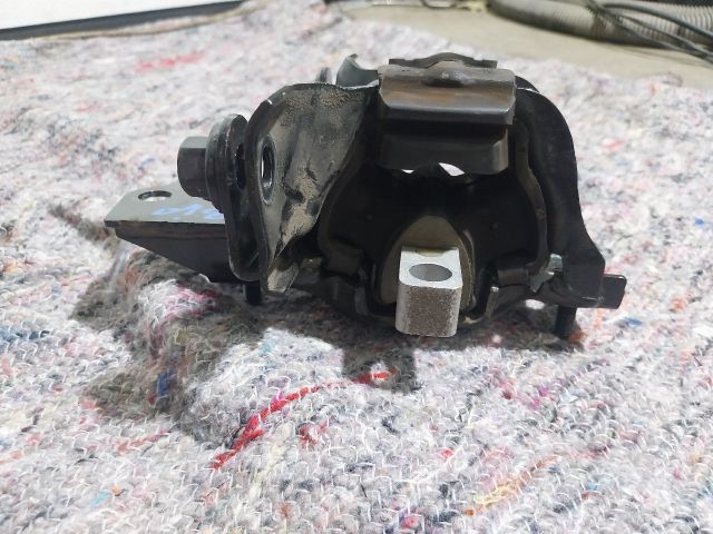 bontott SKODA FABIA III Váltó Tartó Bak (Pozíciófüggetlen)