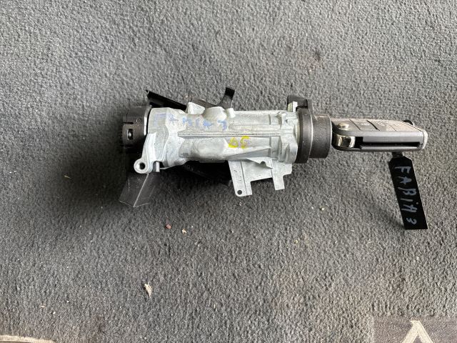 bontott SKODA FABIA III Gyújtáskapcsoló Házzal