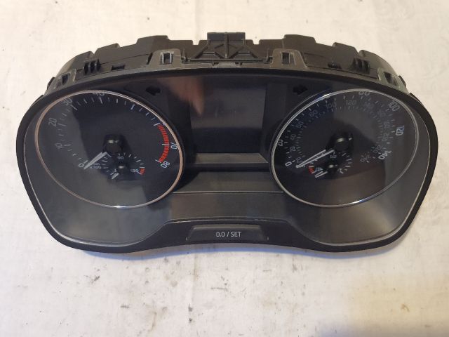 bontott SKODA FABIA III Kilométeróra