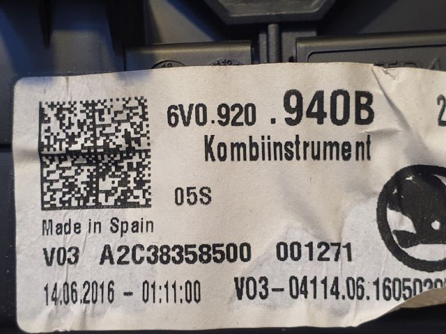 bontott SKODA FABIA III Kilométeróra