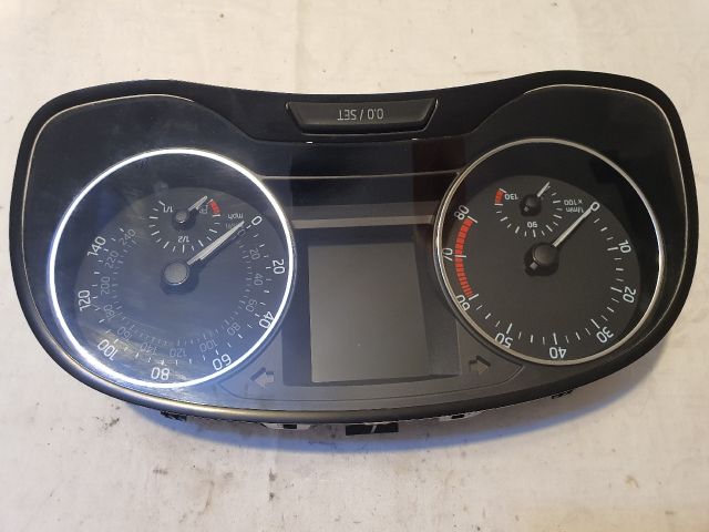 bontott SKODA FABIA III Kilométeróra