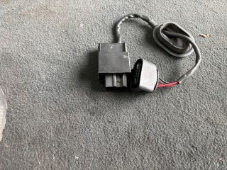 bontott SKODA FABIA III Üzemanyag Szivattyú Relé