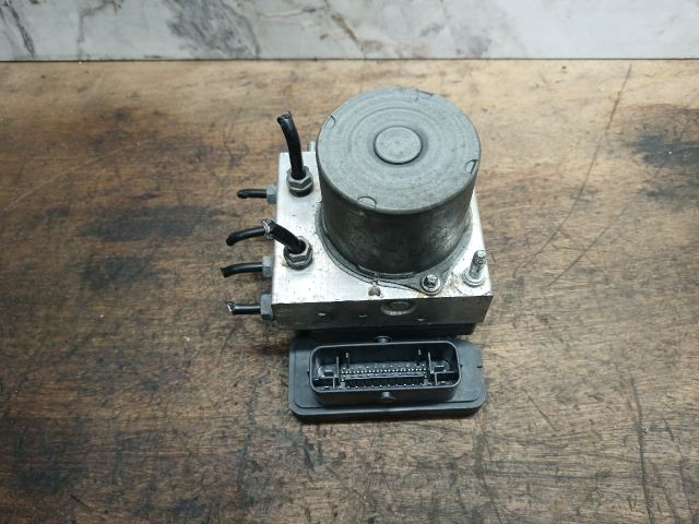 bontott SKODA FABIA III ABS Kocka