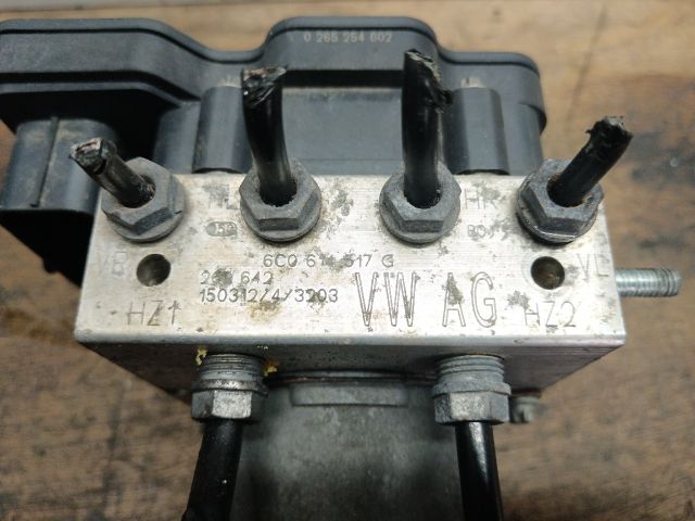 bontott SKODA FABIA III ABS Kocka