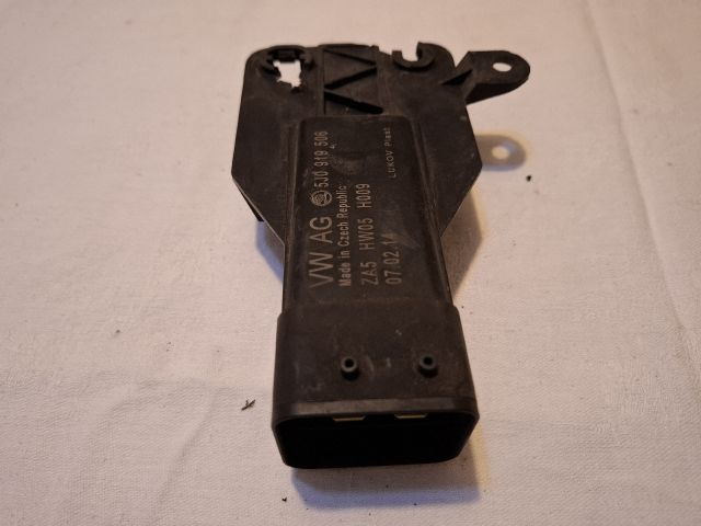 bontott SKODA FABIA III Hűtőventilátor Relé