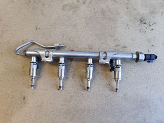 bontott SKODA FABIA III Porlasztó Sor / Híd