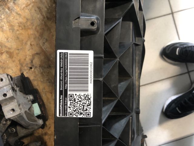 bontott SKODA FABIA III Homlokfal (Üres lemez)