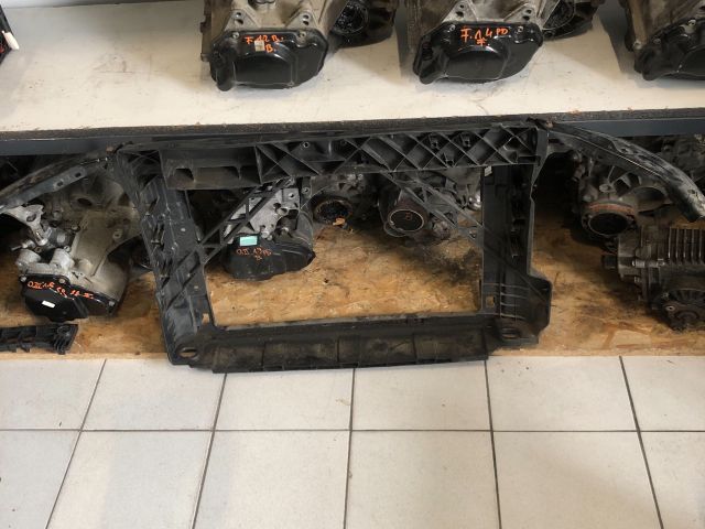 bontott SKODA FABIA III Homlokfal (Üres lemez)