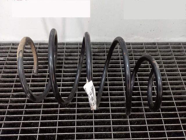 bontott SKODA FABIA III Első Rugó