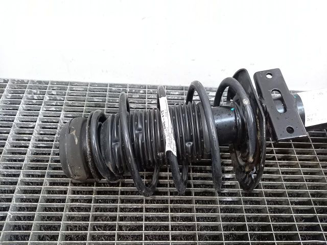 bontott SKODA FABIA III Első Rugó