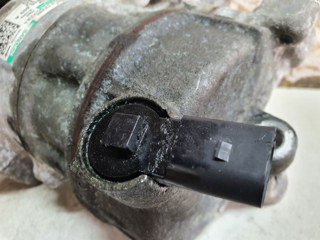 bontott SKODA FABIA III Klímakompresszor