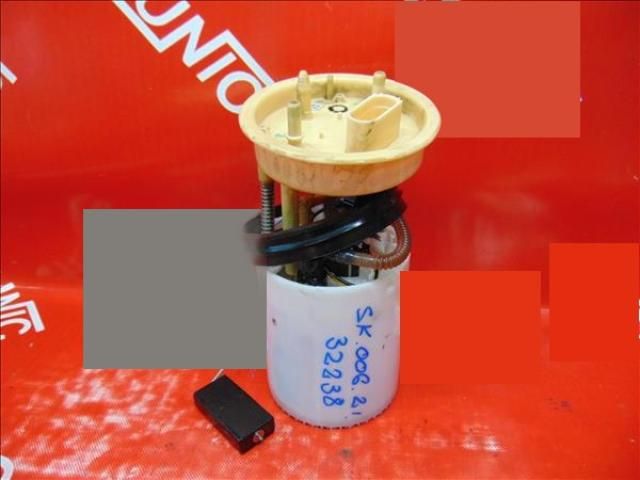 bontott SKODA FABIA III Üzemanyag Szivattyú