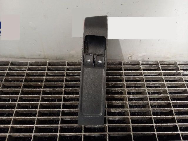 bontott SKODA FABIA III Ablakemelő Kapcsoló Négyes / Kettes