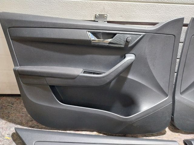 bontott SKODA FABIA III Ajtó Kárpit Szett