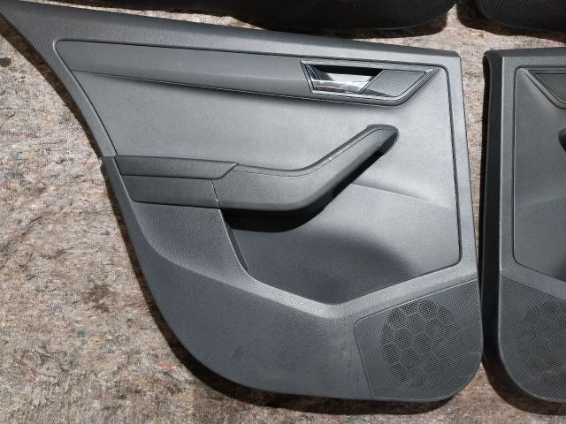 bontott SKODA FABIA III Ajtó Kárpit Szett