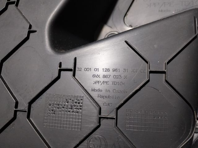 bontott SKODA FABIA III Ajtó Kárpit Szett