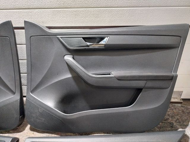 bontott SKODA FABIA III Ajtó Kárpit Szett