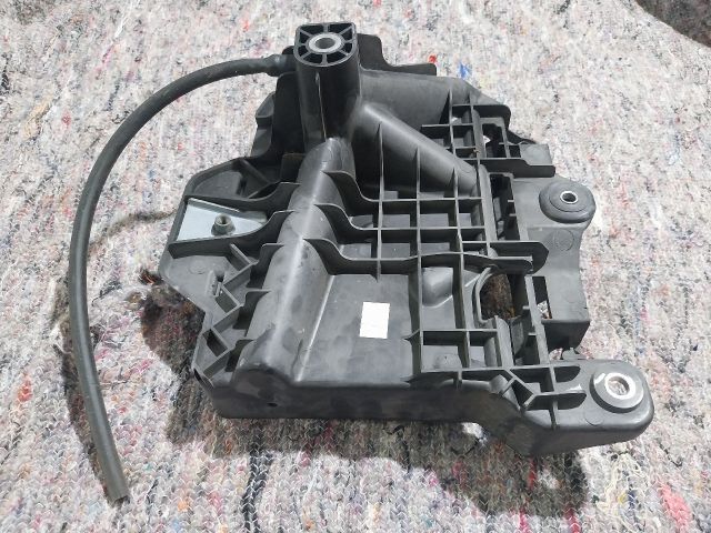 bontott SKODA FABIA III Akkumulátor Tartó