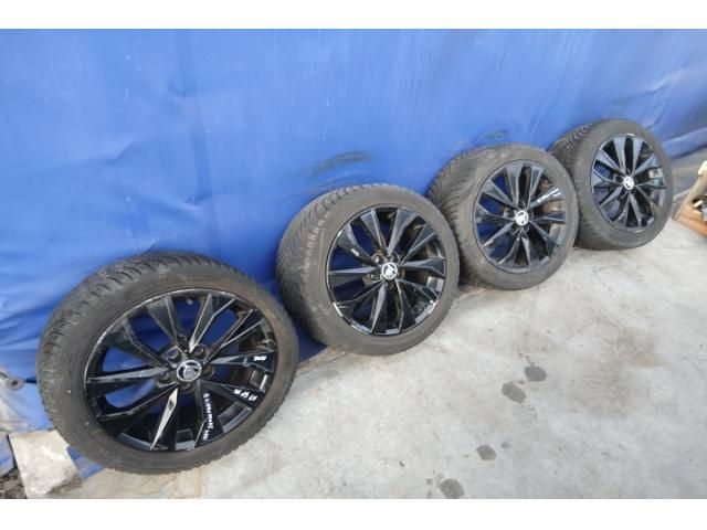 bontott SKODA FABIA III Alufelni Szett Gumival