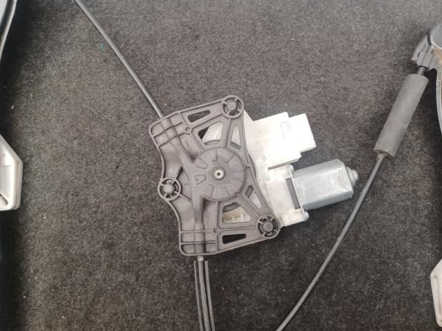 bontott SKODA FABIA III Bal első Ablakemelő Szerkezet (Elektromos)