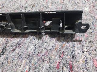 bontott SKODA FABIA III Bal első Lökhárító Tartó (Műanyag)