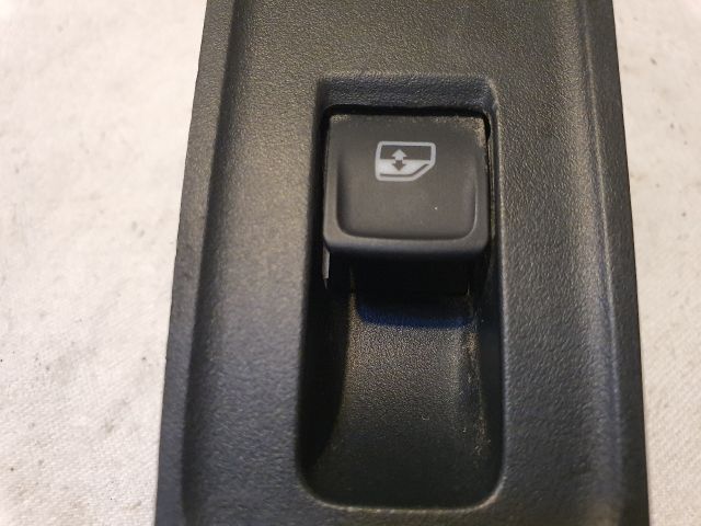 bontott SKODA FABIA III Bal hátsó Ablakemelő Kapcsoló