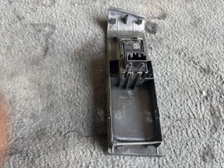 bontott SKODA FABIA III Bal hátsó Ablakemelő Kapcsoló