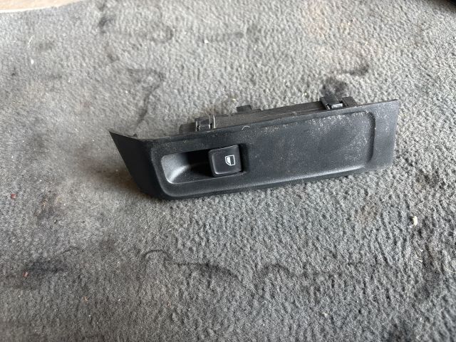 bontott SKODA FABIA III Bal hátsó Ablakemelő Kapcsoló