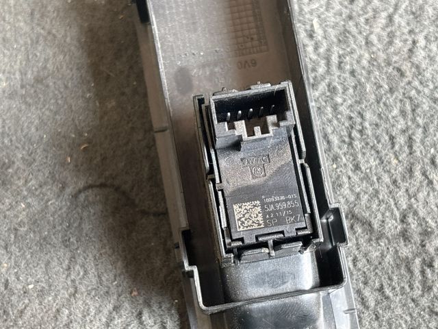 bontott SKODA FABIA III Bal hátsó Ablakemelő Kapcsoló