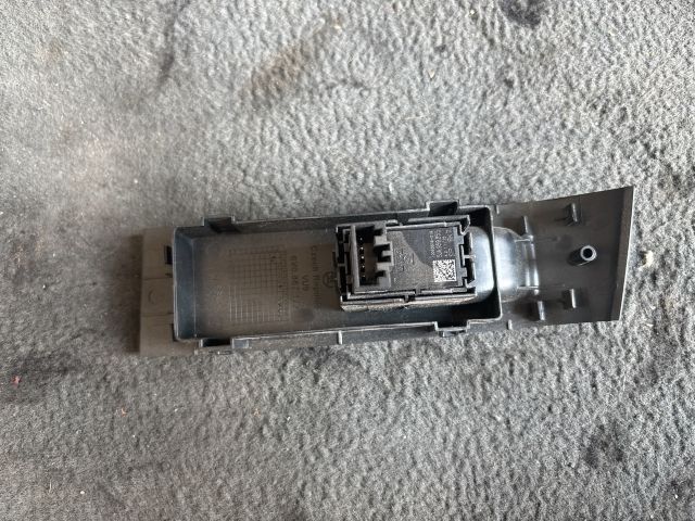 bontott SKODA FABIA III Bal hátsó Ablakemelő Kapcsoló