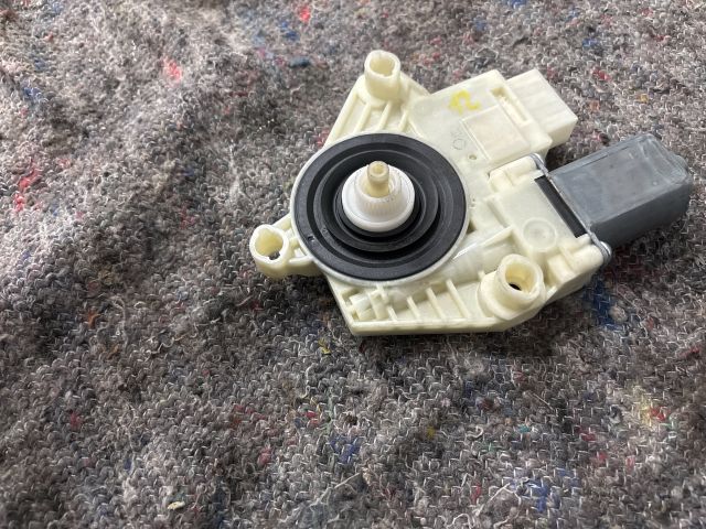 bontott SKODA FABIA III Bal hátsó Ablakemelő Motor