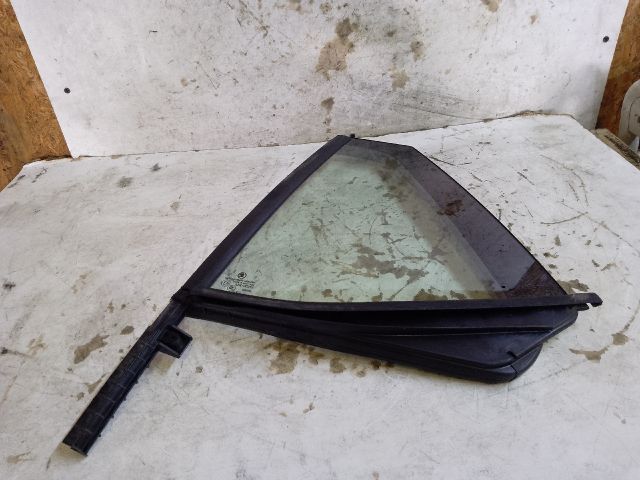 bontott SKODA FABIA III Bal hátsó Fixüveg (Ajtóban)
