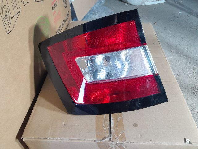 bontott SKODA FABIA III Bal Hátsó Lámpa