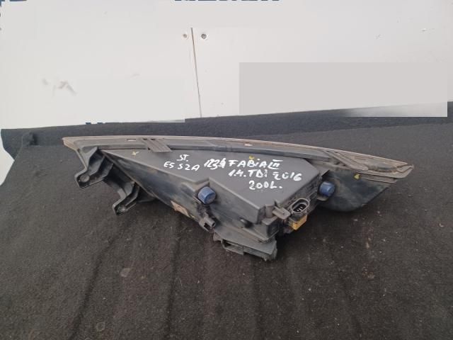 bontott SKODA FABIA III Bal Ködfényszóró