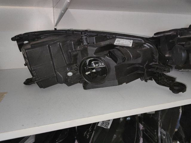 bontott SKODA FABIA III Bal Ledes Fényszóró