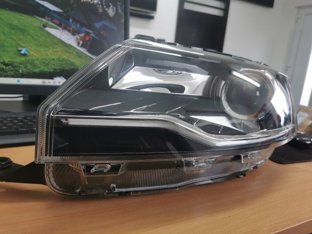 bontott SKODA FABIA III Bal Xenon Fényszóró